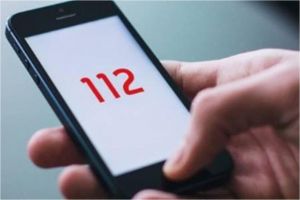 Un bărbat din Botoşani a pus Poliţia pe drumuri fiindcă se plictisea în spital. A reclamat la 112 că este sechestrat