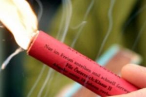 Două persoane, rănite de o petardă, în timpul unui foc de artificii, în Victoria