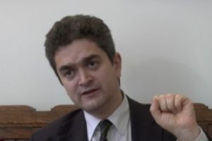 Theodor Paleologu, despre contracandidatul Mircea Diaconu: 'Este bun actor în roluri de prost. Și a găsit pe alţii mai proşti: Pro Romania