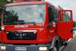 Incendiu in zona garii din Navodari. Intervin pompierii
