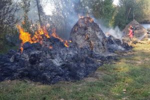 Focuri în spaţii deschise scăpate de sub control au provocat incendii la Broşteni şi Grămeşti