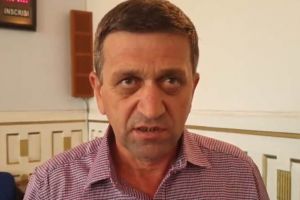VIDEO: Acuzaţii la adresa unui medic din Munţii Apuseni. Un primar reclamă taxe abuzive puse în cârca părinţilor care îşi trimit copiii la şcoală
