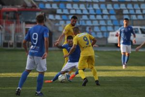 Petrolul joacă mai mult în deplasare