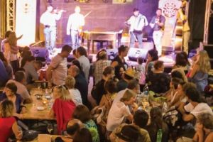 Degustă vinuri alese săptămâna aceasta la Curtea de vinotecă