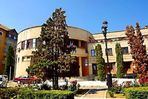 Investiţie de 5 milioane de lei de la bugetul local Cugir pentru dezvoltarea infrastructurii rutiere în localitatea Vinerea