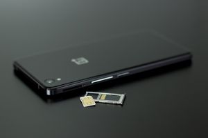 Cartelele prepay nu vor mai putea fi cumpărate fără buletin. Ce se întâmplă cu cei care le deţin deja