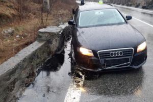 După accident, soţia a ajuns  la spital!