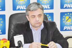 Revoltă la PNL Argeş