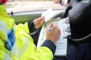 133 de permise reţinute şi 945 de amenzi, după o săptămână de controale rutiere intense ...