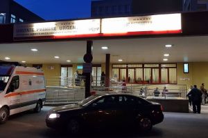 Amenzi drastice pentru medicii care lasă pacienţii de la Urgenţe să aştepte cu orele pe hol
