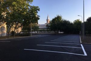 Primaria Constanta: Locuri de parcare noi si trotuare reabilitate