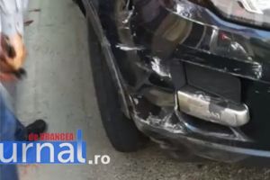 Soţia fostului Primar Decebal Bacinschi, accident în giratoiul de la Ceasul Rău