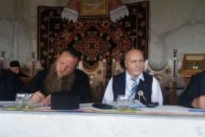 Anul omagial al satului românesc – context pentru aducerea în dezbaterile Universităţii de Vară Izvoru Mureşului a temei