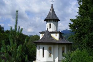 Mănăstirea Cormaia îşi serbează hramul