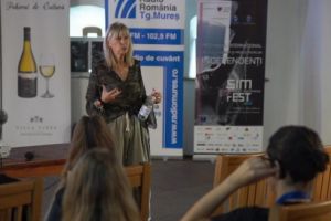 INTERVIU. Laura Baron, editor de montaj, la SIMFEST: „Implicarea mea ca montaj a fost aceeaşi pentru absolut orice film şi orice regizor“