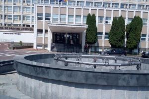 Fântână arteziană cu jocuri de apă şi lumini, funcţională de luna viitoare, la Spitalul ...