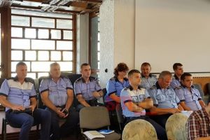 Satu Mare. Proiect. Poliţiştii vor fi găsiţi la posturi şi după-amiază!