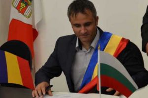 Demisia primarului Bădănoiu a ajuns la Prefectură