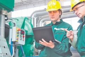 Mărirea salariilor din construcţii aduce muncitorii români înapoi acasă; Ce spun aceştia despre oferta de muncă din ţară
