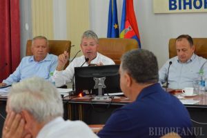 Criză de autoritate şi haos la Judeţ: Pásztor a retras trei proiecte de hotărâri privind instituţiile de cultură pentru că toţi directorii au tras chiulul