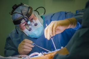Operaţie în premieră făcută de o echipă de chirurgi sibieni în Bulgaria