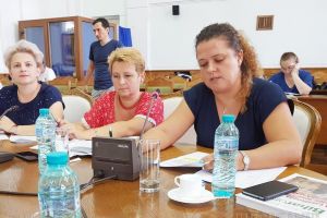 Consilierul local Kirei Melinda acuză conducerea Primăriei Oradea de deturnare de fonduri. Opoziţia a „trântit” rectificarea bugetară