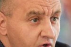 „E o răfuială politică banală şi ieftină între găştile care încă mai conduc un judeţ frumos, dar amărât!”