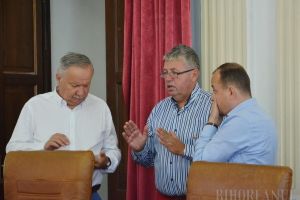 Concurs cu dedicaţie: Şefii CJ Bihor au găsit abia după un an şef pentru Serviciul de Relaţii cu Publicul