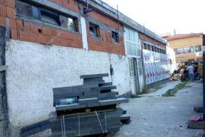 La Piaţa Găvana se munceşte cu braţele în şold
