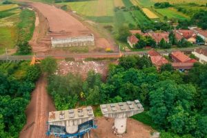 Autostrada A10 Sebeş-Turda: CNAIR obligată de instanţă să plătească daune de 85.000 de euro pentru o familie din Oarda de Jos