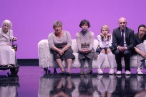 „Între noi totul e bine“, în regia lui Grzegorz Jarzyna, proiecţie la Teatrul Naţional