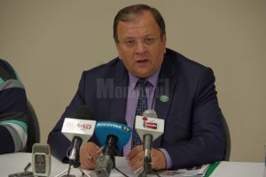 Flutur vrea la guvernare, dar „numai pe uşa din faţă”, în urma unor alegeri