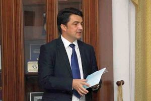 Dacă cer, li se vor da! Ministrul interimar al Educaţiei, Daniel Breaz: „Directorii şcolilor să solicite bani, pentru că sunt bani