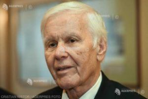 Eugen Simion (academician): E îngrijorător că scriitori români consideră că nu mai e rentabil să scrie în română; datoria faţă de limba noastră