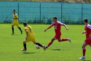 Start lansat al favoritelor în Liga IV