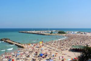 Litoralul pentru toţi: Ce preţuri practică hotelurile de la mare în luna septembrie