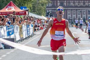 Recordurile mondiale la cursa de 50km feminin şi masculin au fost doborâte la Braşov