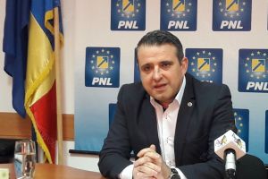 Turc: Târgul Mare al Bistriţei, ”o supă leşinatā, de regim, pusă într-o oală mare, să pară mai multă”
