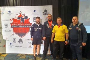 FOTO. CS Unirea Alba Iulia – trei medalii de aur şi una de argint, la Campionatele Mondiale de Powerlifting din Canada