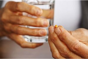 Ora la care iei medicamente, esenţială pentru vindecare. Recomandări diferite ale medicilor, în funcţie de boli