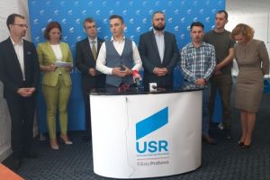 Atentie, mare! Coruptii din USR Prahova ne cred prosti. Cum vrea o gasca de afaceristi sa acapareze Ploiestiul