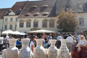 Târgul Olarilor din Sibiu, loc de întâlnire pentru meşteri din România, Ungaria şi Republica Moldova