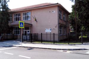 Şcoală din Câmpulung în pericol de desfiinţare