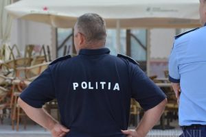 Beiuşul sub asediu: Poliţişti, comisari ai Gărzii Financiare, inspectori ai ITM şi DSVSA şi jandarmi au verificat firme, transporturi cu lemne şi comercianţi