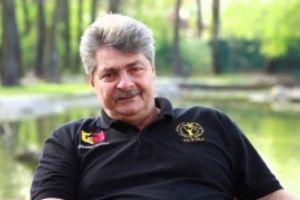 SOV îl desfiinţează pe Dan Barna: 'Sunteţi un om prost, domnule'