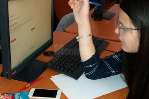 Oportunitate pentru elevii performanţi la informatică. ...