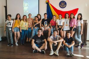 Şcoala de vară a bobocilor de la Colegiul ”Mihai Eminescu”, o iniţiativă care devine ...