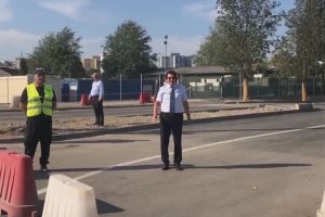 Pasajul Iulius Town e noua mândrie a lui Robu. Edilul, filmat cum deschide circulaţia prin tunel