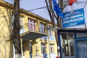 Trei administratori noi pentru Școala Gimnazială ”Ioan Vlăduţiu”