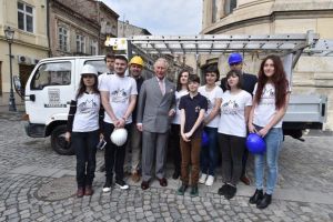 FOTO Sibianul care l-a impresionat pe Prinţul Charles – „Ajutati-mă să salvez monumentele din judeţ!”